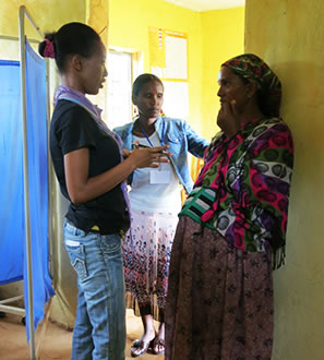 http://www.maternityworldwide.org/wp-content/uploads/2012/07/risk-screening-2-Ethiopia2.jpg